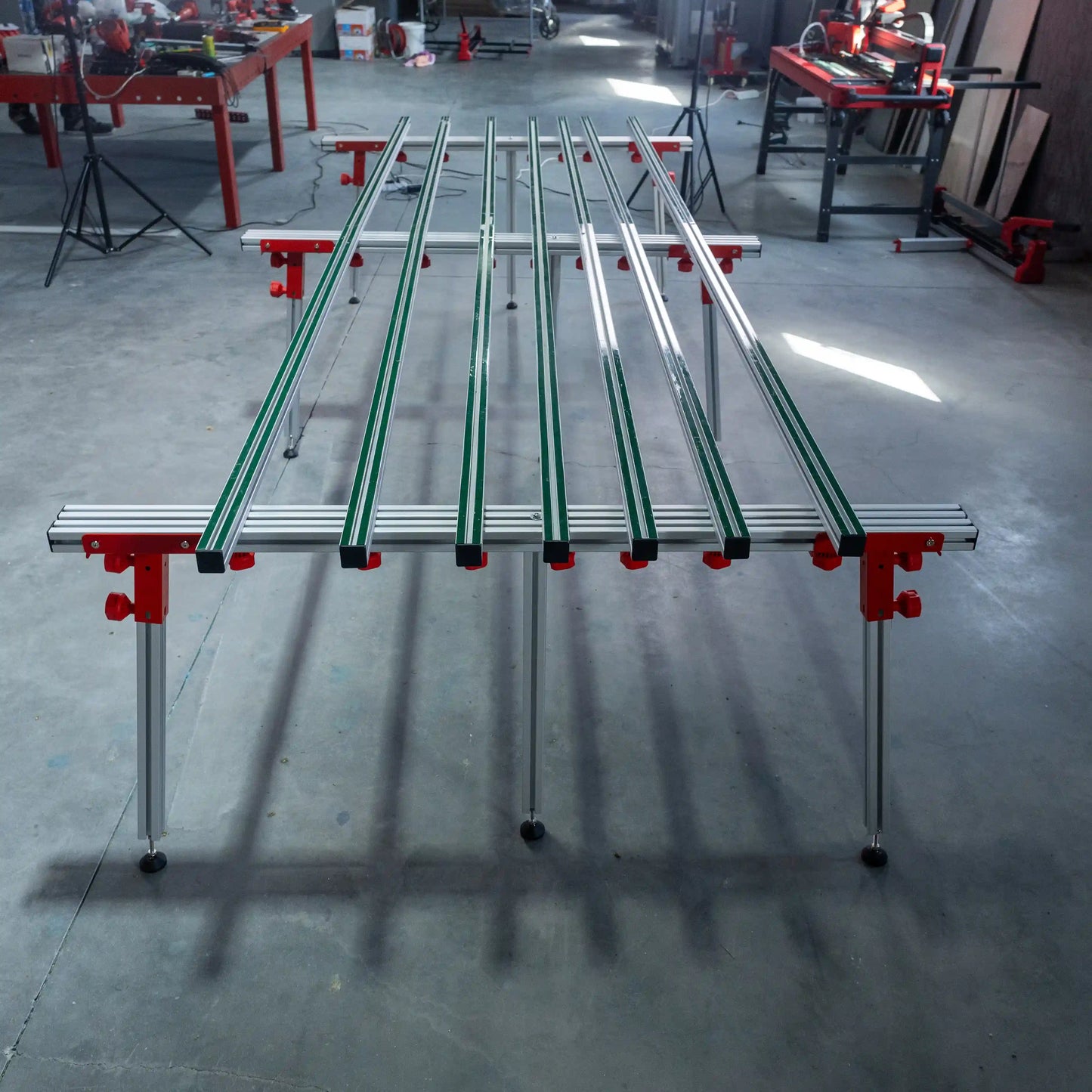 E2009 Plattenstütztisch mit 500 kg Tragfähigkeit und verstellbarem Größenbereich