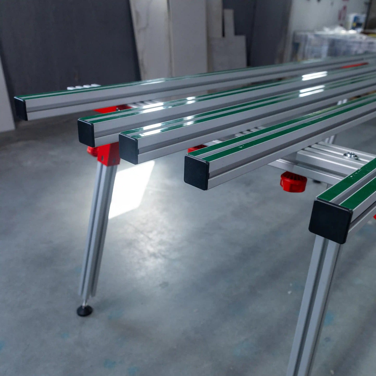 E2009 Plattenstütztisch mit 500 kg Tragfähigkeit und verstellbarem Größenbereich