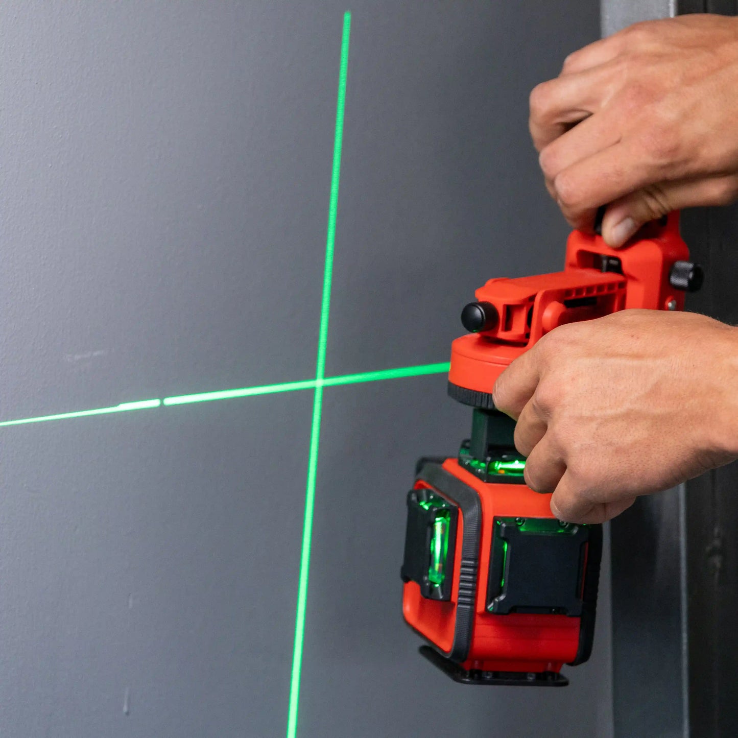 E3002 3D laser sa 12 linija,zelenim zrakom i baterijom od 3000mAh