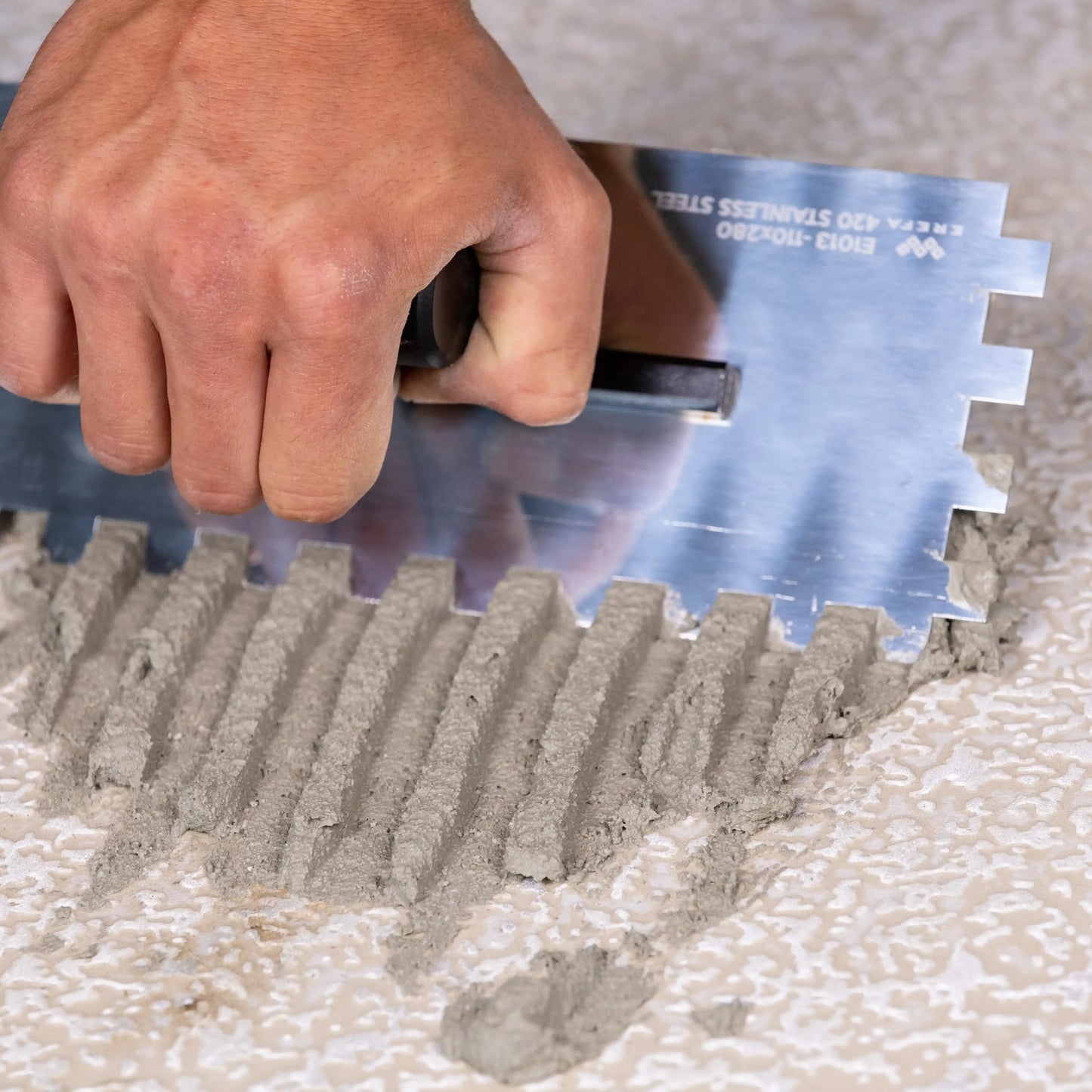 E1012 Inox gleterica sa zubima 10mm (110x280mm)