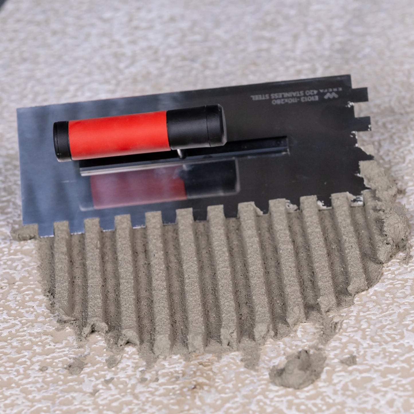 E1012 Inox gleterica sa zubima 10mm (110x280mm)