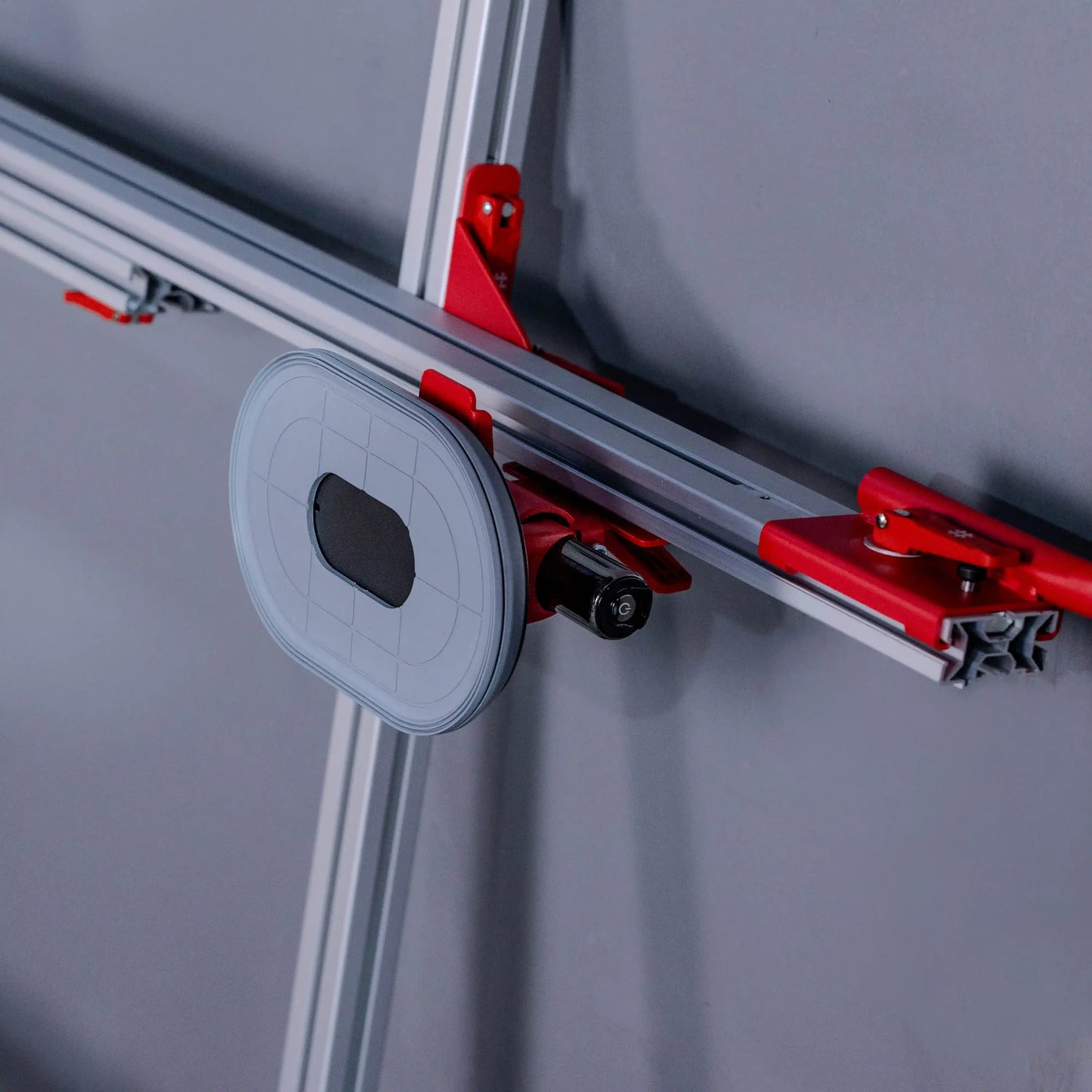 E4001 Schwerlast-Plattenheber mit Aluminium-Saugnapf und LCD-Display