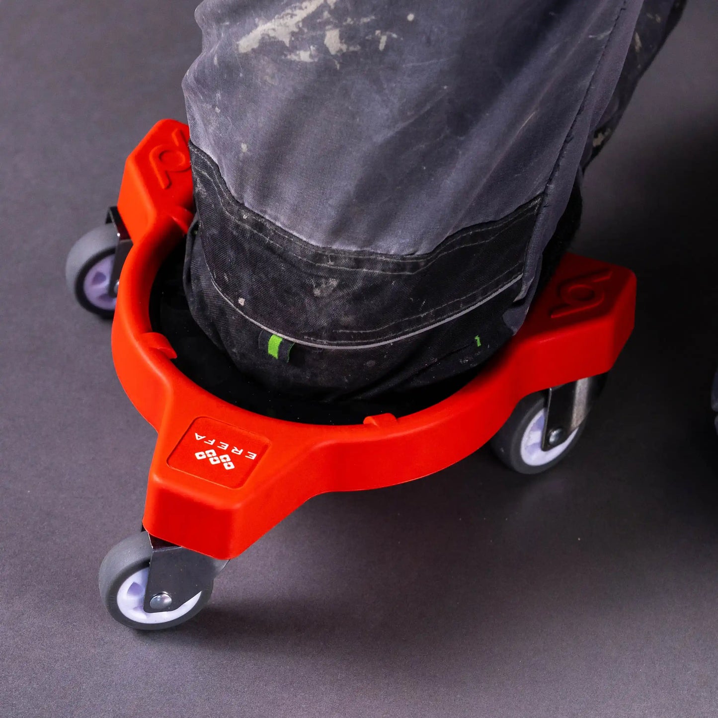 E1024 Tragbarer Silikon-Knieschoner mit strapazierfähiger Polsterung für Bauarbeiter